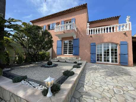 Meublé Rose d'Antibes