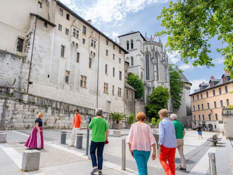 Visite guidée - Sainte-Chapelle du château & demeures de la noblesse chambérienne