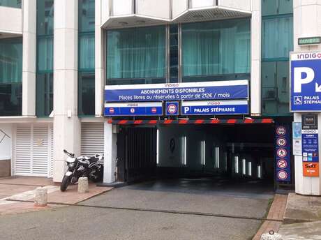 P16 - Parking Palais Stéphanie