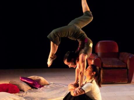 Spectacle de cirque  "Même pas malle"