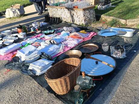 Marchés aux puces de Vézénobres