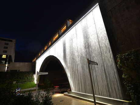 Le mur d'eau d'Aix en Provence