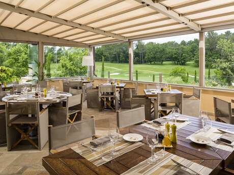 Les Caroubiers - Terre Blanche