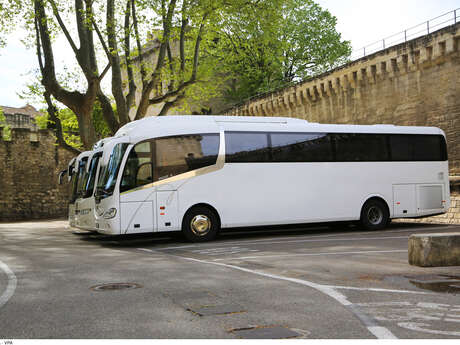 Cars Arnaud de L'Isle sur la Sorgue