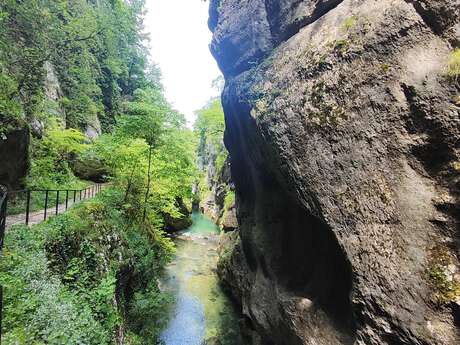 Balade le long du Guiers