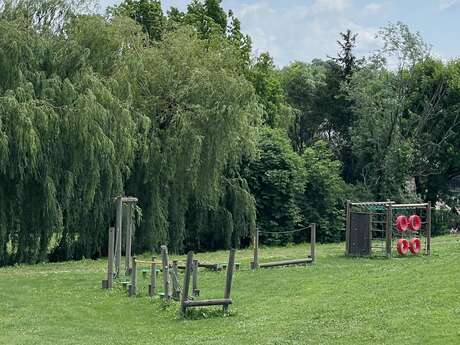 Aire de jeux à Vazerac Aire de jeux à Vazerac