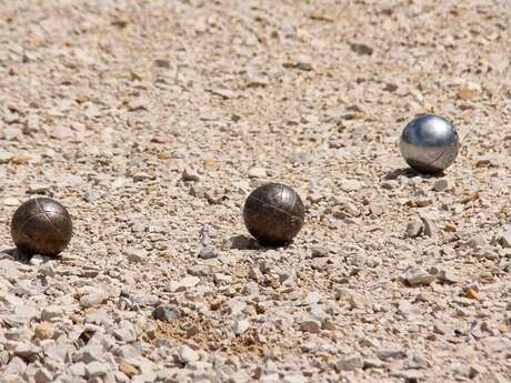 Fête du Faubourg de la Baume : concours de boules parent/enfant