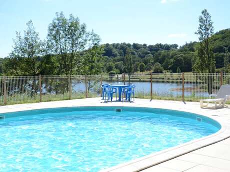 Camping du Lac de Parisot