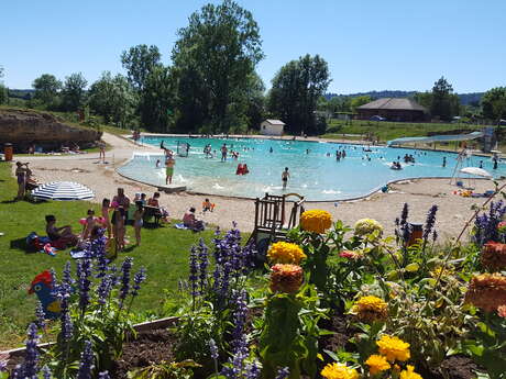 Baignade en plein air à Champdor