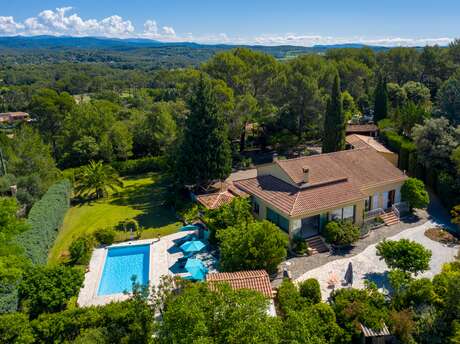 Hotes' Antic Provence