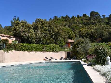 Les Arbousiers - Village Hôtel Vacances