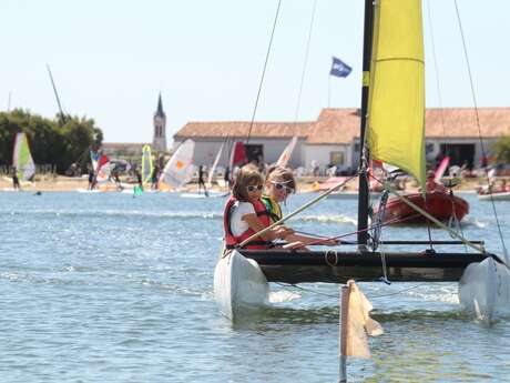 Cours particulier planche à voile, dériveur, stand up paddle,foil ou catamaran et navigation libre par "Centre Nautique Couardais du Goisil"