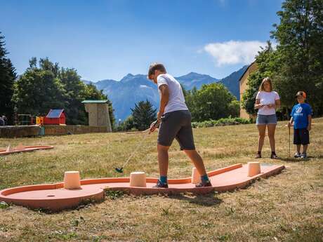 Campo de minigolf Ax 3 Domaines