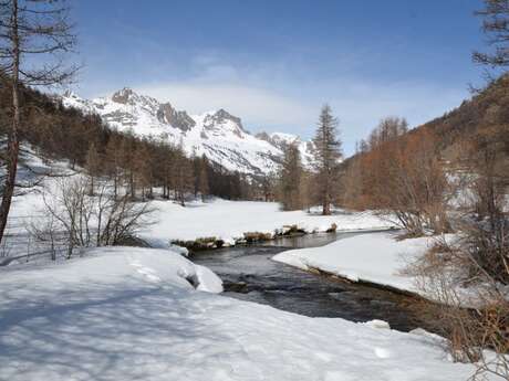 Snowshoeing and Yoga Stay in Vallée de la Clarée- L'Echaillon