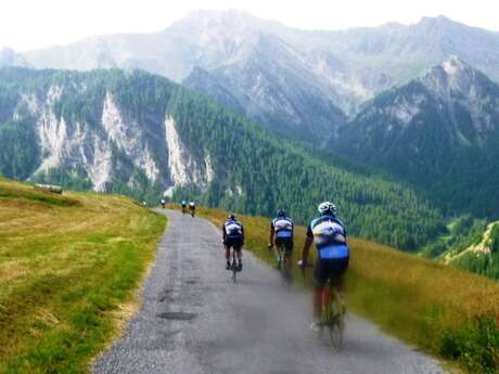 La gara ciclosportiva "Les Cimes du Mercantour"