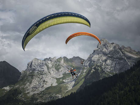 Paragliding course: hiking and paragliding