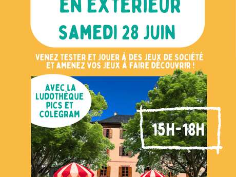 Après-midi jeux de société en extérieur à la bibliothèque !