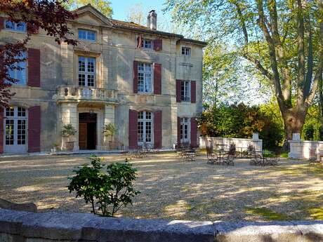 Château de Roussan Château de Roussan