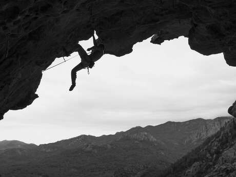 Escalade avec Ariège Canyon Aventure