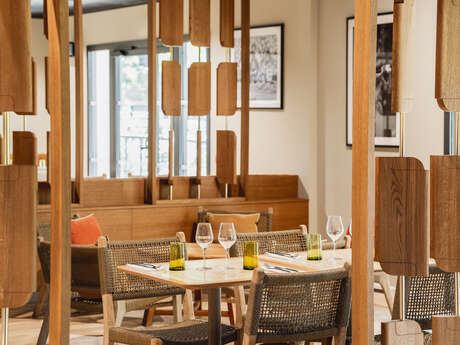 setclub - Restaurants La piscine. / Le patio.