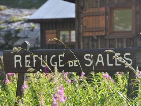 Observations, échanges et soirée diaporama au refuge de Sales