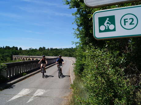 Boucle cyclable F2 : aux portes des Gorges de la Loire à vélo : Balbigny / Pinay