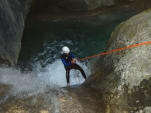 Randonner en montagne avec un guide