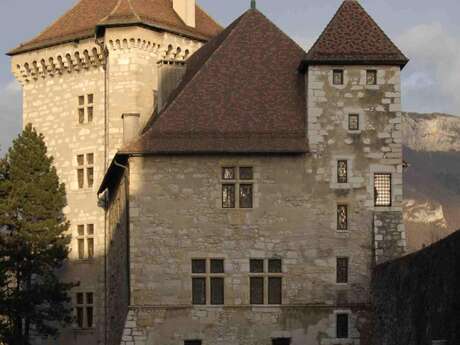 Tower and lodging house Perrière