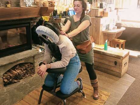 L'instant enchanté - Massage Amma assis avec Léa