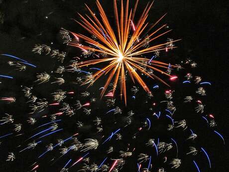 Fête nationale à Auberviliers - Bal, feu d'artifice et banquet