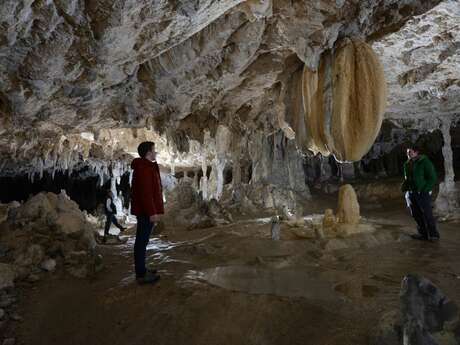 Full-day underground hike at Grotte de Lombrives