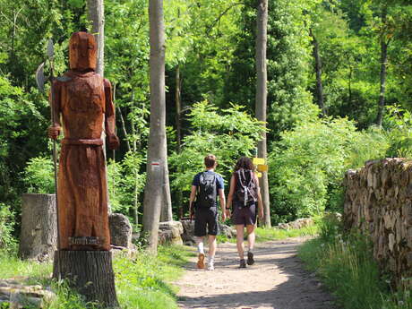 Site et jardin médiévaux de Donzy