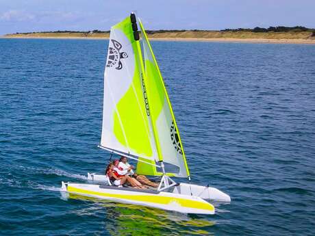 Iziboat, la voile facile, activité nautique pour tout public sans formation