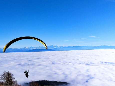 Paragliding baptisms - On a cloud