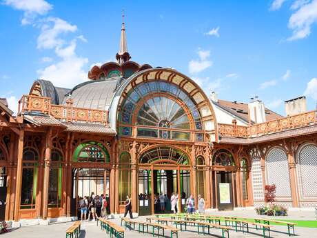 Visit : Evian and the rebirth of the Buvette Cachat