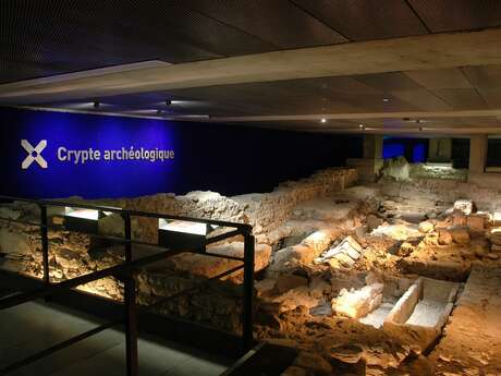 La nuit européenne des Musées à la Crypte achéologique Notre-Dame du Bourg