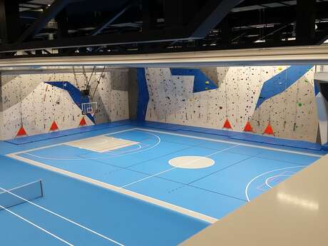 Mur d'escalade du centre sportif de Verbier