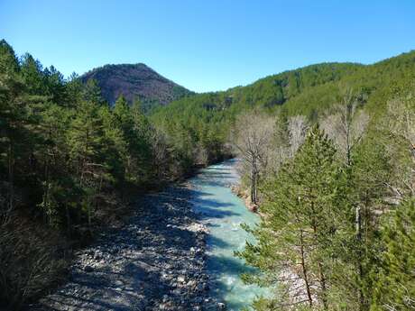 Le pont de la Reine Jeanne à VTT (N°9)