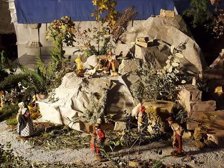 Ausstellung: Krippen und provenzalische Weihnachten - Art dans la Nef
