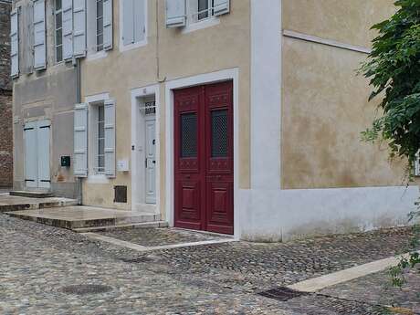 Gîte d'étape / Chambres d'hôtes Place du Château