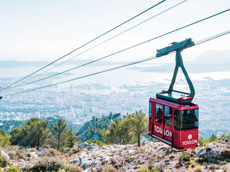 Téléphérique du Mont Faron aller-retour avec entrée au mémorial