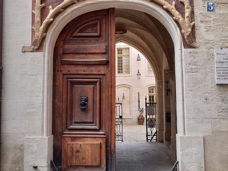Visite secrète du Palais du Roure