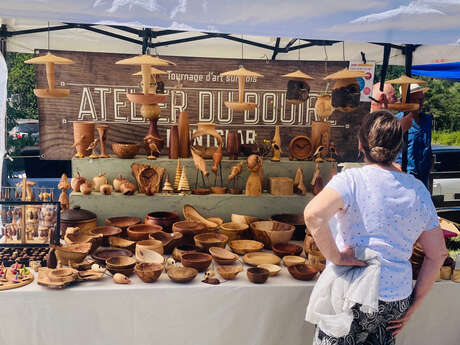 Marché et ateliers découverte artisanat bois