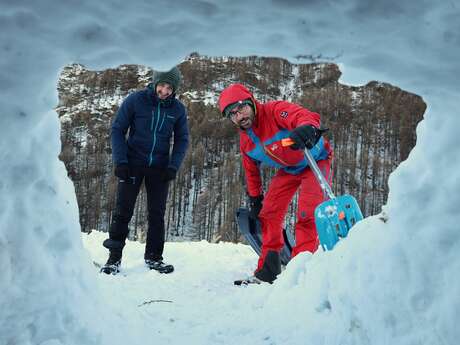Weekend itinérance raquettes et bivouac avec Théotour