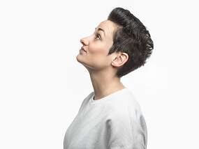 Caroline Estremo Enfin, normalement - One woman show - saison culturelle