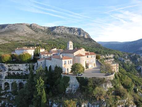 Salle expositions ancienne mairie de Gourdon