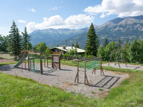 Aire de jeux du Sauze 1400