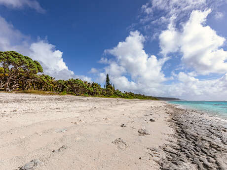 Patho-Kurine Beach