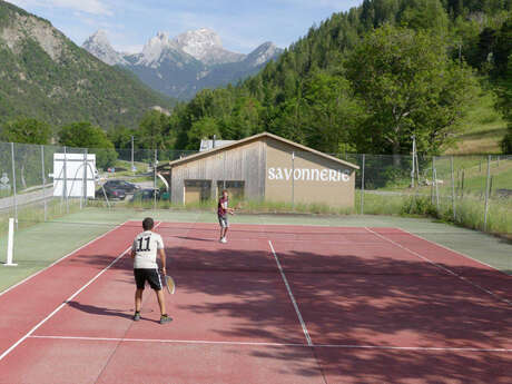 Courts de tennis du Lauzet-Ubaye