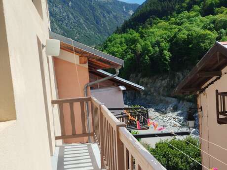 Spacieux duplex au cœur du village